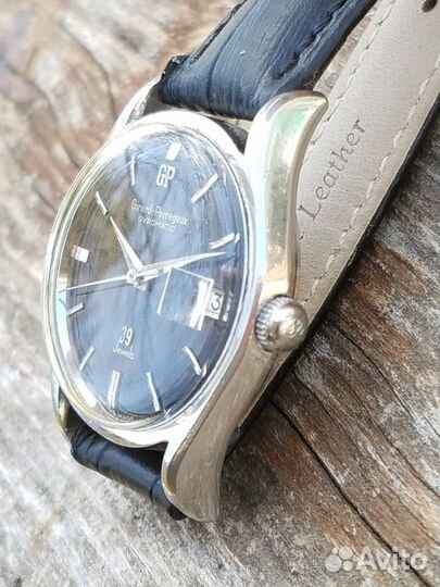 Продаются антикварные часы girard perregaux