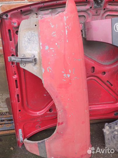 Запчасть на ауди 80