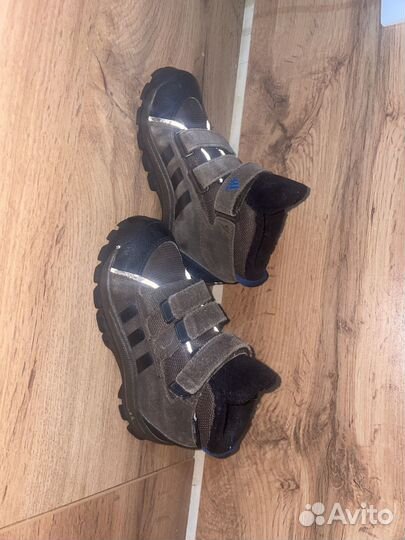Кроссовки ботинки adidas
