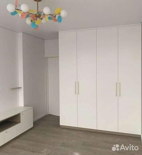 Черный шкаф