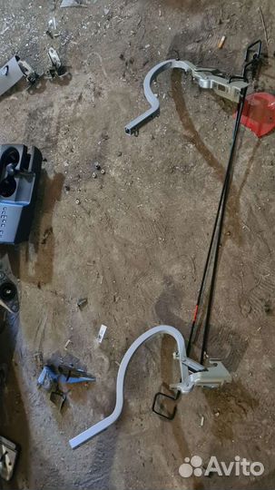 Петля багажника Hyundai elantra HD