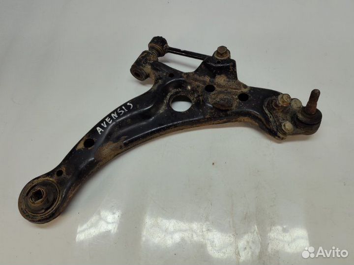 Рычаг подвески нижний передний правый Toyota