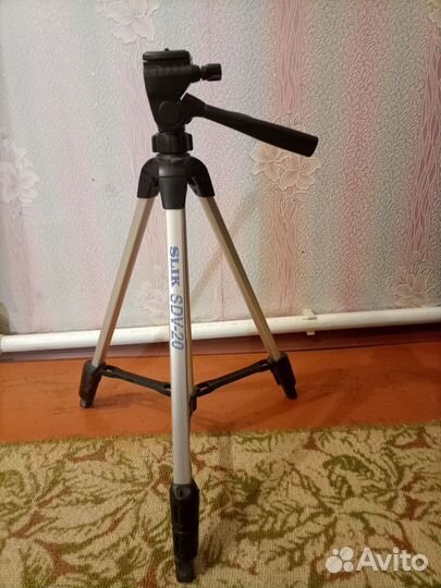 Штатив для фотоаппарата Slik SDV-20