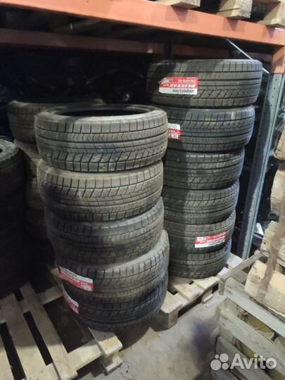 Bridgestone Blizzak VRX 235/40 R18 91S