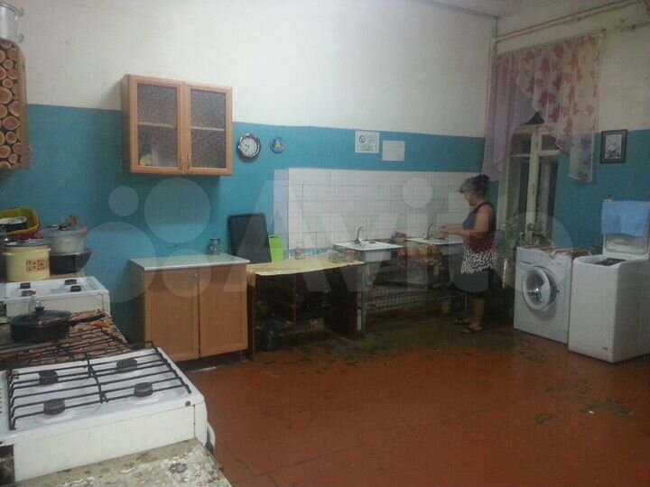 Комната 24 м² в > 9-к., 2/3 эт.
