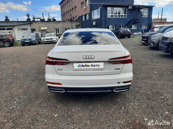 Audi A6 2.0 AMT, 2019, битый, 180 000 км