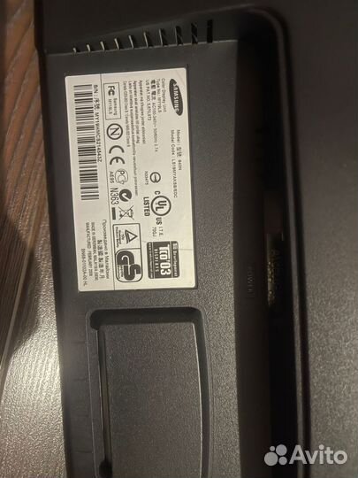 Монитор samsung