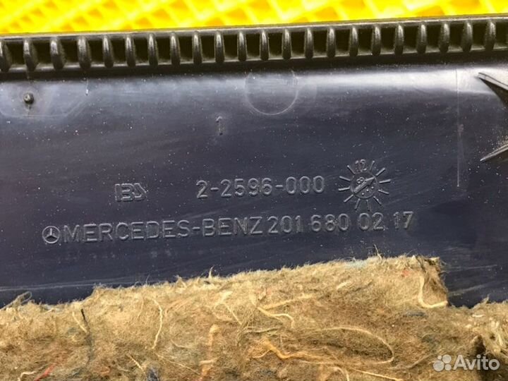 Низ торпеды Mercedes-Benz 190E W201 M102.921 2.0I