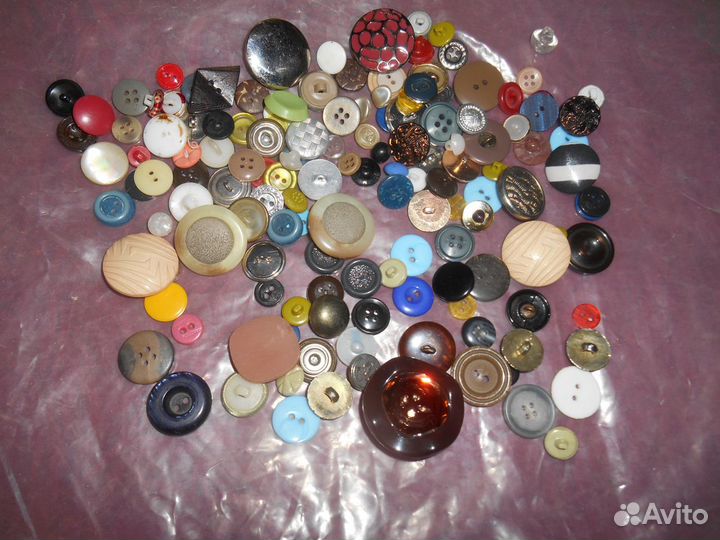 Пуговицы СССР и крючки для шуб