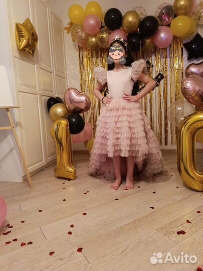 Платье со шлейфом