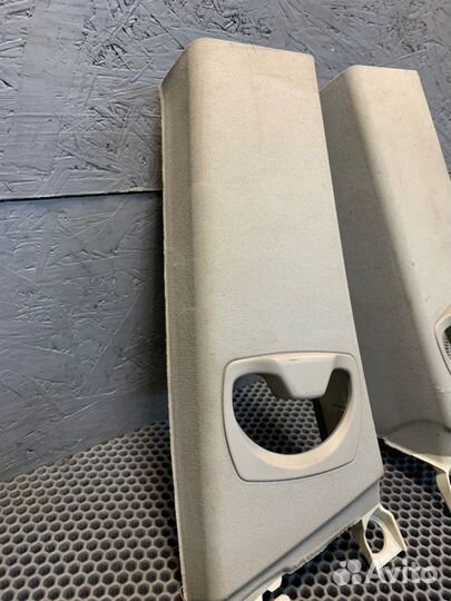 Обшивка стойки Bmw 335 Xi E92 N54 2007