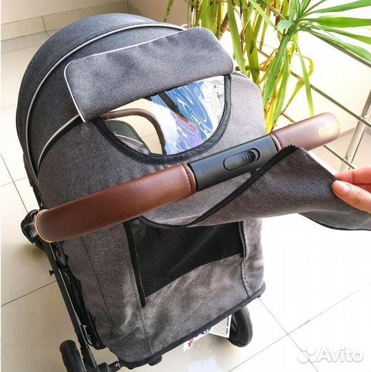 Коляска прогулочная новая