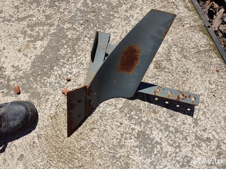 Плуг для мотоблока
