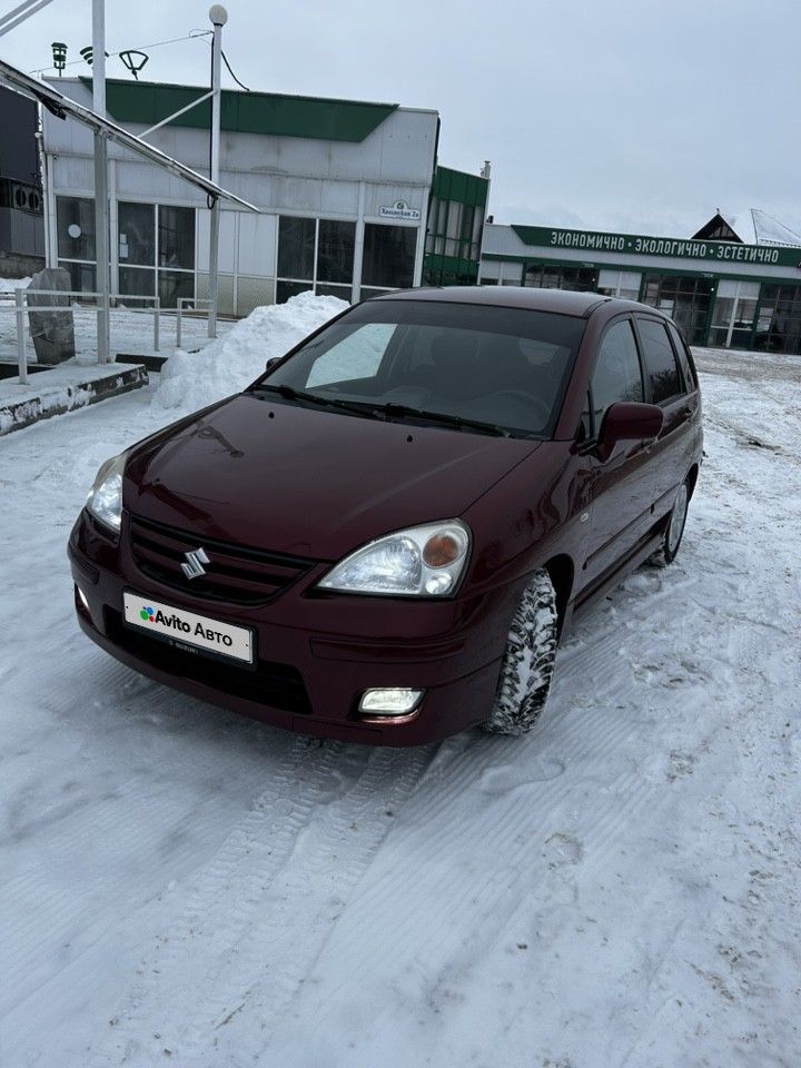 Suzuki Liana: фото владельца