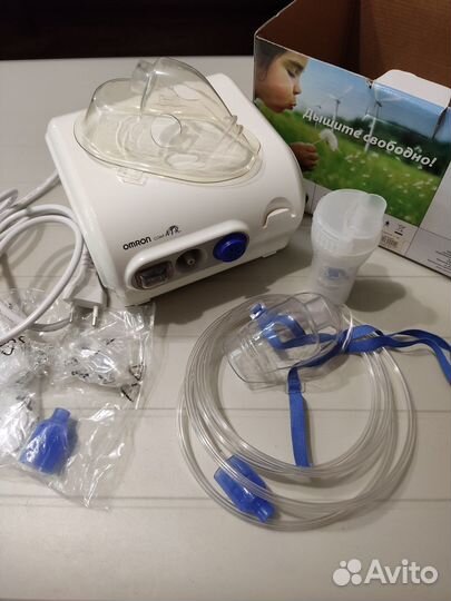 Компрессорный ингалятор omron,новый, с чеком