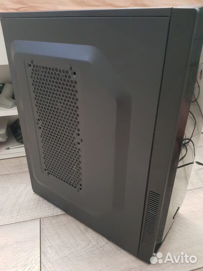 Intel core i3 4170/8gb/gtx560ti 1g/240ssd