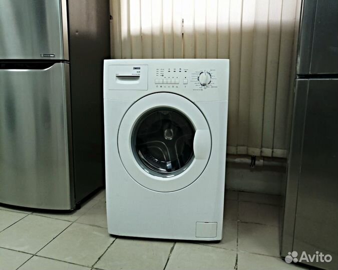 Zanussi Стиральная машина (узкая - 39см) 5кг бу