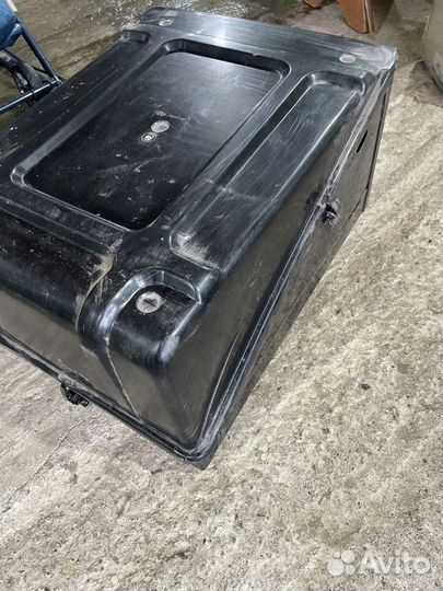 Ящик для аккумулятора