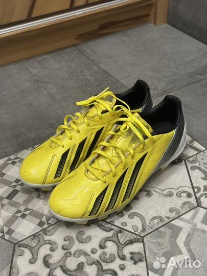 Бутсы adidas оригинал 42