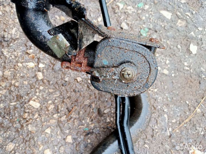 Запчасти на toyota carina e