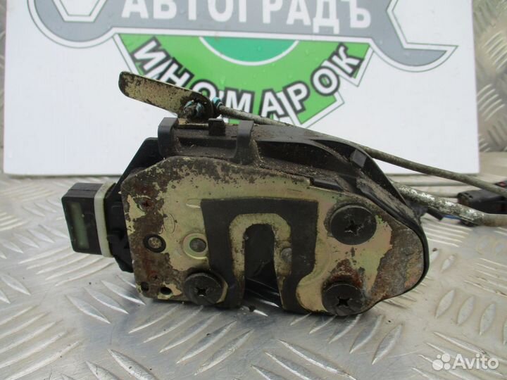 Замок передней левой двери Kia Spectra 2006г