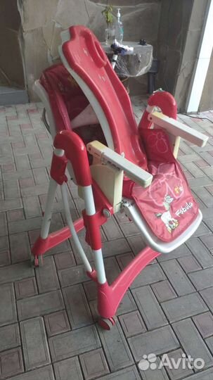 Детский стульчик для кормления