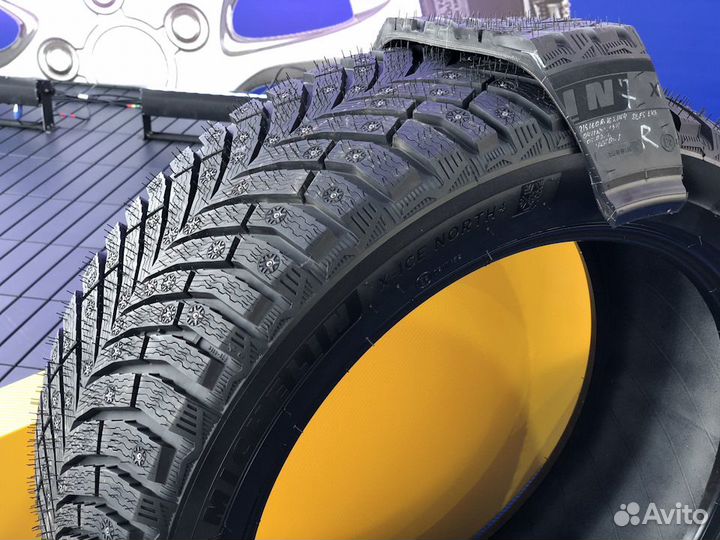 Michelin X-Ice North 4 205/65 R16 113
