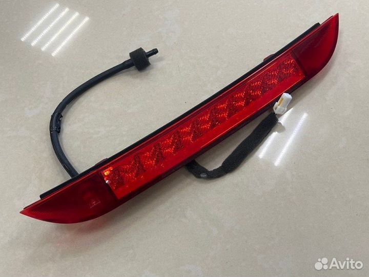 Стоп-сигнал дополнительный Hyundai Grand Santa Fe