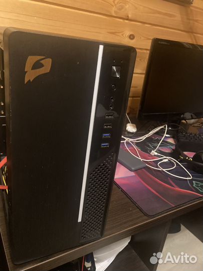 Компьютер системный блок