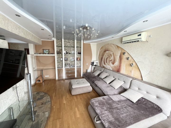 4-к. квартира, 120 м², 3/6 эт.