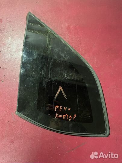 Задняя левая форточка Renault Kaptur