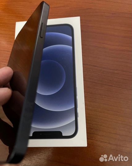 iPhone 12, 64 ГБ
