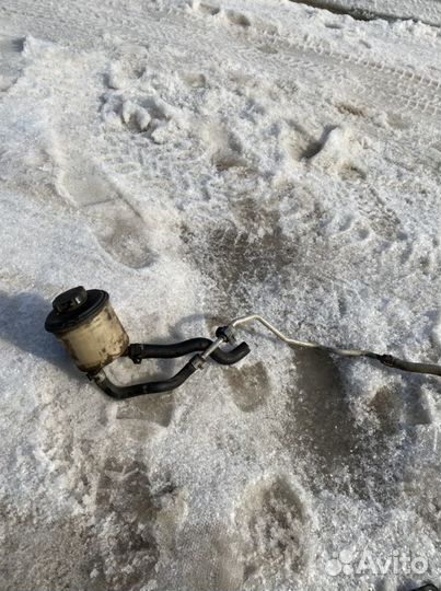 Бачек гур nissan almera n16