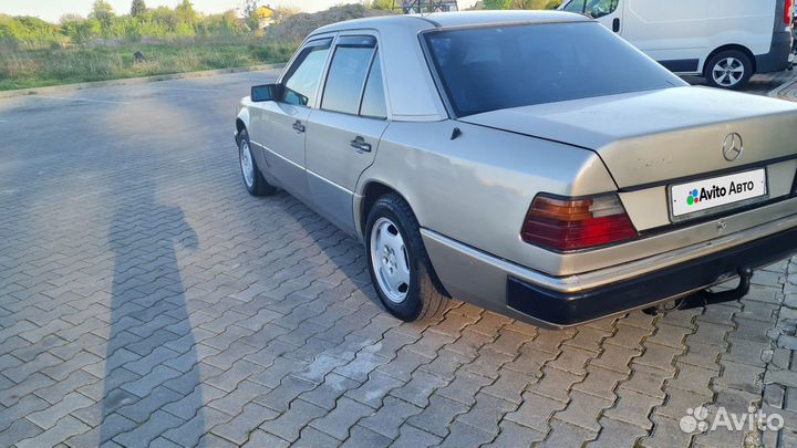 Mercedes-Benz W124 2.0 AT, 1991, 295 965 км