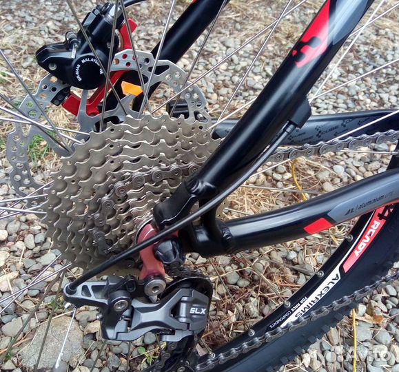 Велосипед Cube