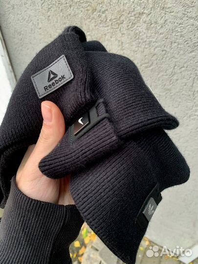 Шапка осенняя фирменная