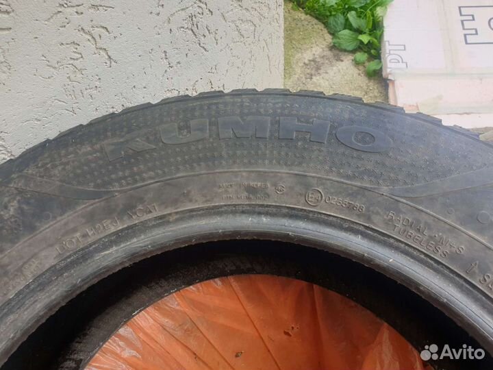 Kumho I'Zen RV Stud KC16 225/65 R17