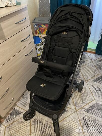 Коляска прогулочная