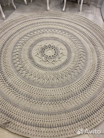 Вязаный ковер