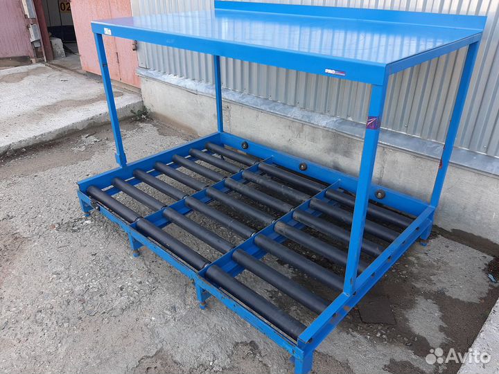 Продам перегрузочные столы Hawker для тяговых акб