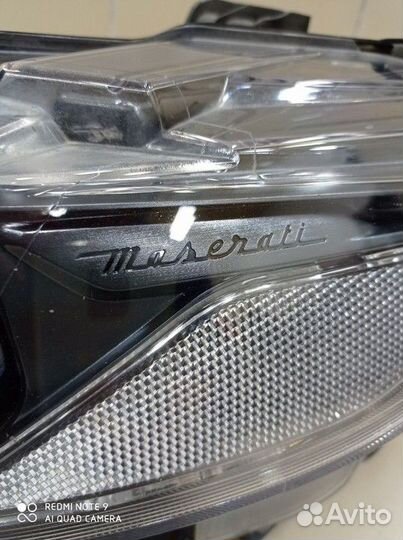 Фара левая ксенон с кронштейном Maserati Levante