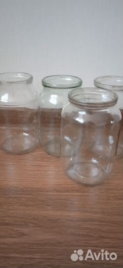 Банки стеклянные, бутылки, много разных
