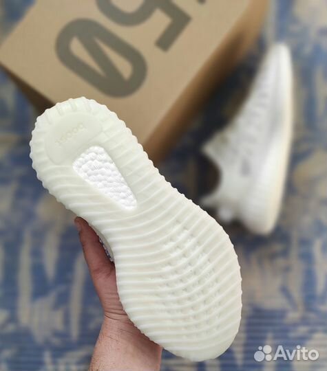 Кроссовки летние Adidas Yeezy boost 350 v 2