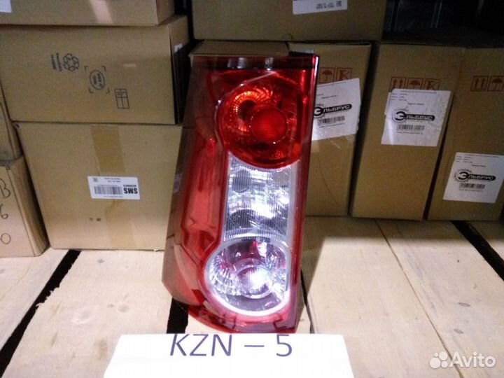 Фонарь левый Лада Ларгус 1