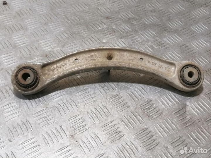Рычаг задний верхний правый Volkswagen Touareg 200