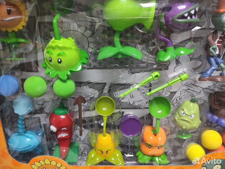 Набор Зомби против Растений 12 героев + шары