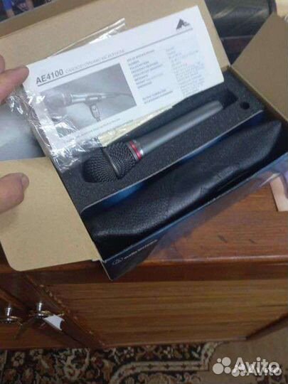 Вокальный микрофон