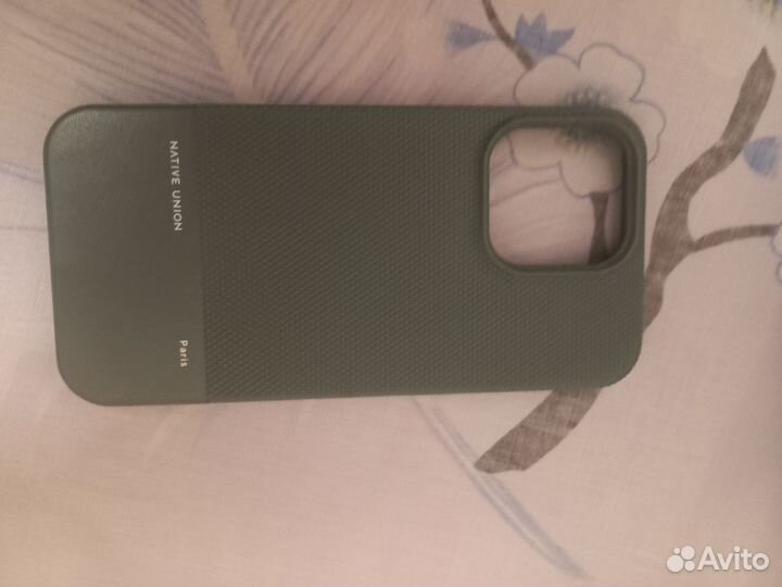 Продаю чехол на Айфон 15 про