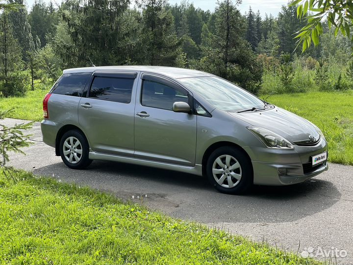 Toyota Wish 1.8 AT, 2007, 214 436 км