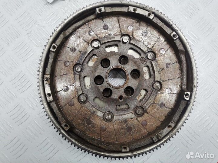 Маховик для Volkswagen Touran 1